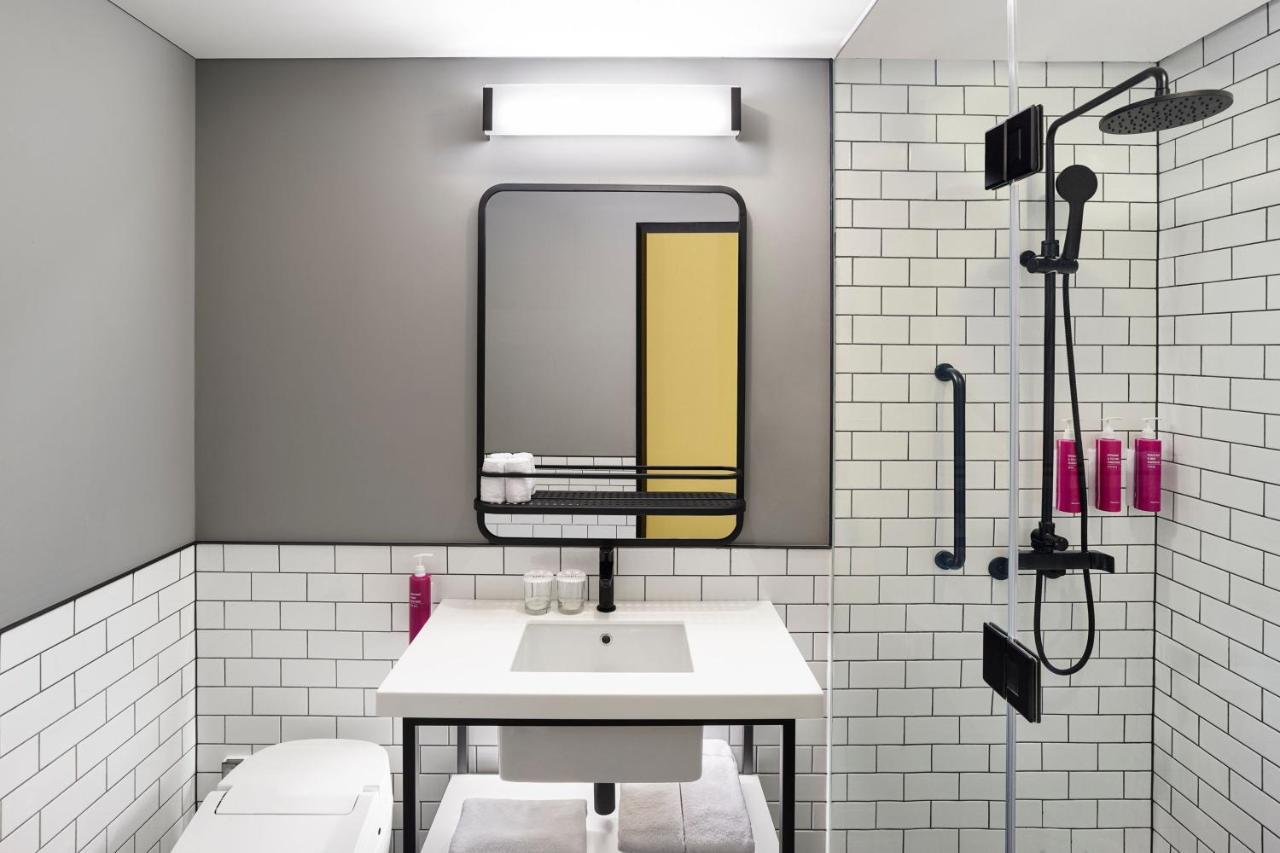 ホテル Moxy Seoul Myeongdong エクステリア 写真